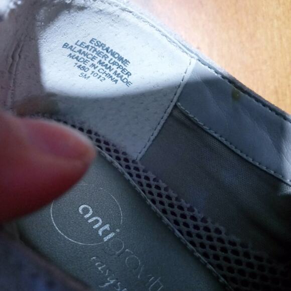 Easy Spirit Anti-gravity Grey Suede Leather Women’s Size 5M Walking Shoes - Picture 6 of 7